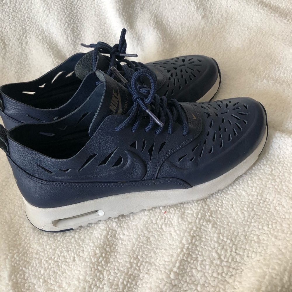 Nike perforated fashion sneakers